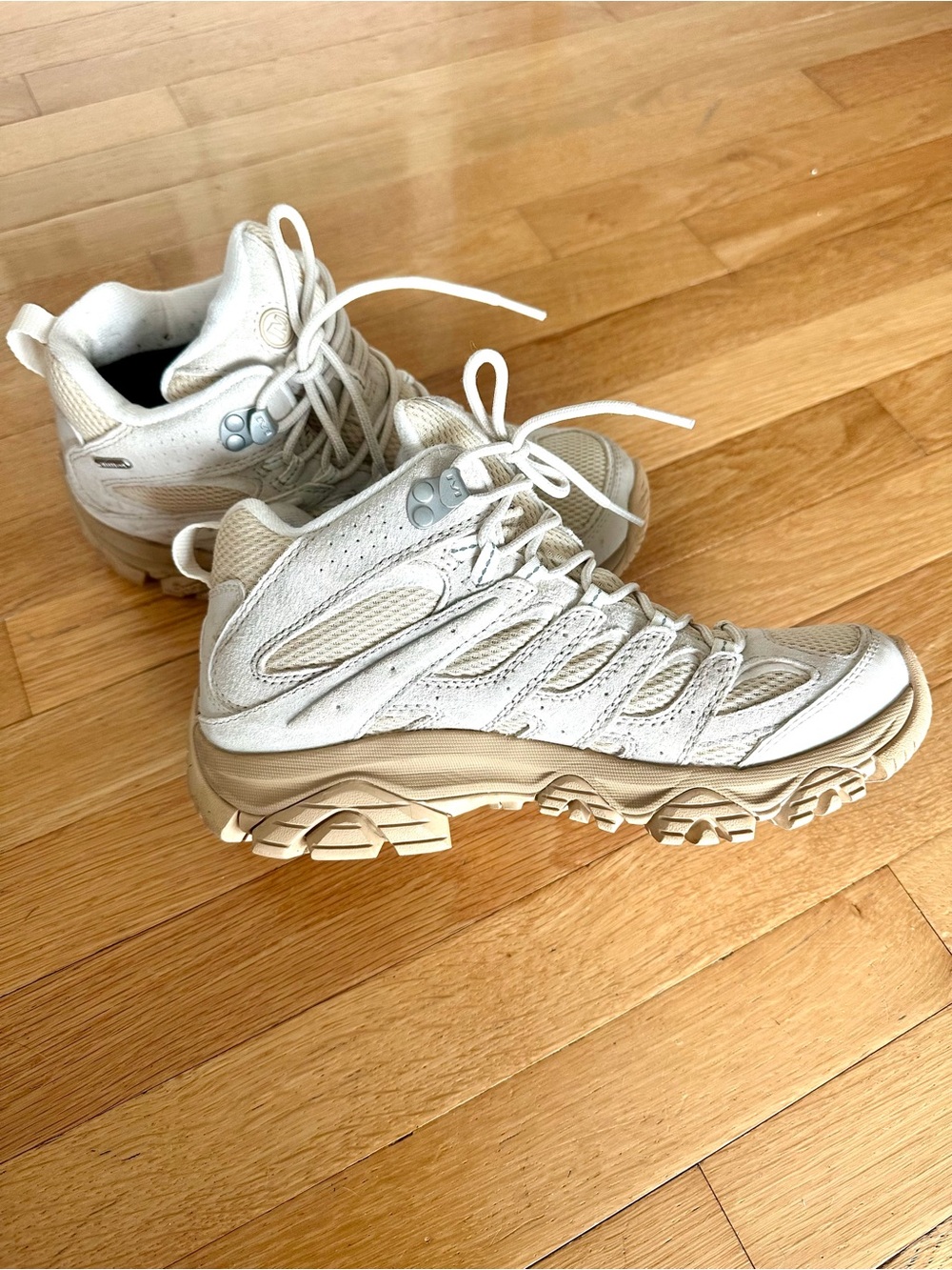 Merrell | Women’s Waterproof Hiking Boot
